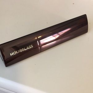 Hourglass Vanish Foundation Stick - Warm Ivory